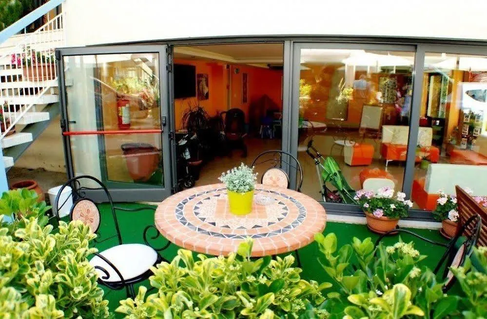 ***  Hotel Jasmine Beach Rimini Italia